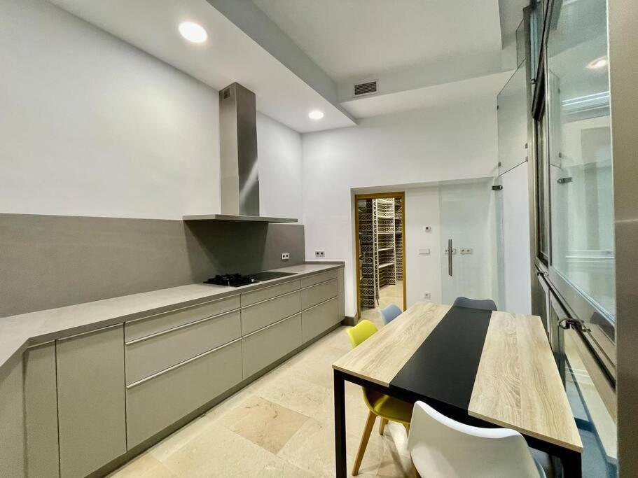 Villa Fdez Amazing House By Cathedral And Giralda With Private Pool Sevilla Exterior foto